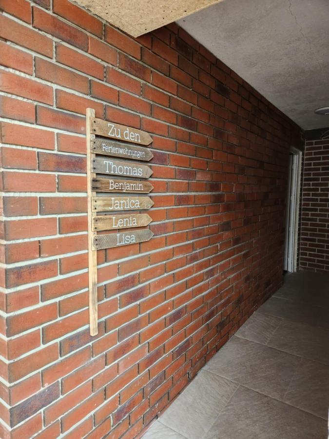 Neumuehler Hof- Ferienwohnung "Thomas" 3 Zimmer,3 Baeder Mit Dusche, Kostenfreie Parkplaetze Vor Dem Haus Schwerin  Exterior photo